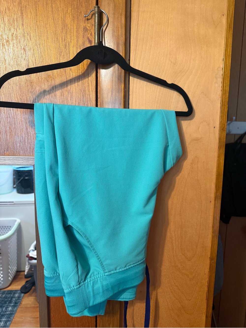 Women's figs Zamora joggers size large petite surgical green